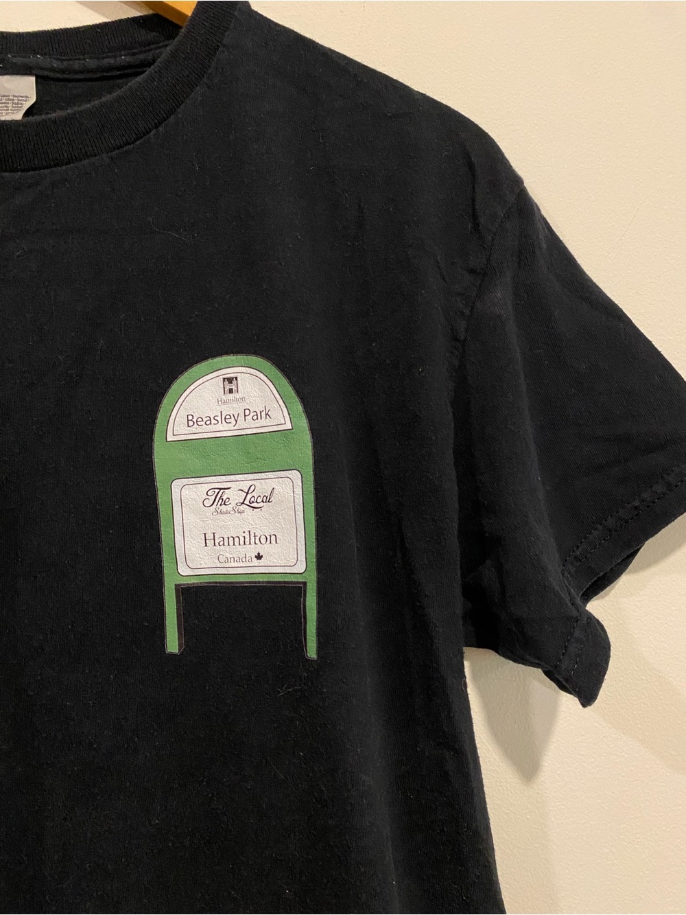 City Of Hamilton Beasley Park t-shirt - Picture 2 of 4